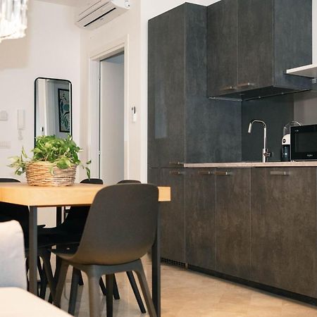 Black Marble - Design Apartment Bari Dış mekan fotoğraf