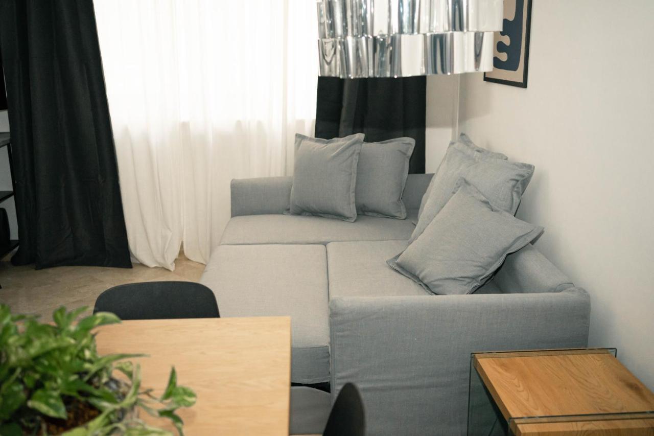 Black Marble - Design Apartment Bari Dış mekan fotoğraf